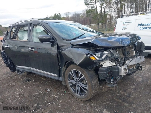 2017 Nissan Pathfinder S with VIN 5N1DR2MM5HC623250, listed as a IAAI auction lot 41867920 with 82,861 mi miles. Bid and sale history available at carsss.com. Image 1.