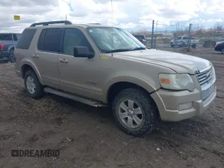 2007 Ford Explorer XLT with VIN 1FMEU73EX7UB55289, listed as a IAAI auction lot 41933815 with 192,559 mi miles. Bid and sale history available at carsss.com. Image 1.