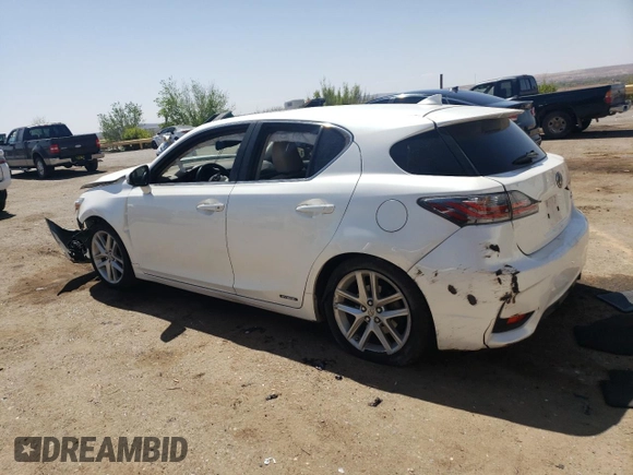 2015 Lexus CT 200h z VIN JTHKD5BH5F2216872, wystawiony jako Copart lot #51527765 z przebiegiem 8 796 756 mil mil oraz Szkody całkowita. Historia ofert i sprzedaży dostępna na DreamBid. Obrazek 2.
