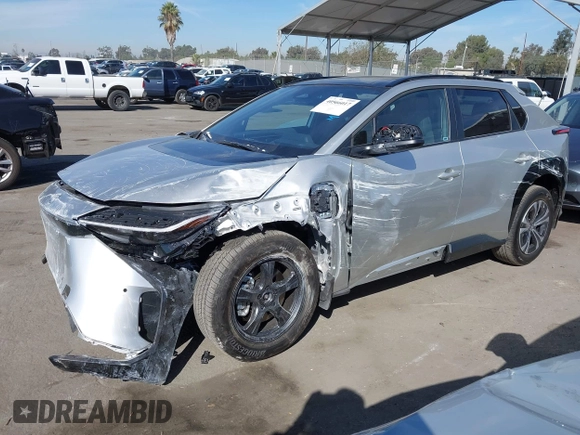 2024 Toyota bZ4X XLE with VIN JTMABACA7RA079957, listed as a IAAI auction lot 40566017 with 231 mi miles and . Bid and sale history available at DreamBid. Image 18.