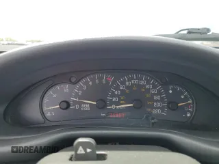 2002 Pontiac Sunfire SE z VIN 1G2JB124927312790, wystawiony jako Copart lot #55923795 z przebiegiem 106 983 mil mil oraz Tytuł czysty. Historia ofert i sprzedaży dostępna na DreamBid. Obrazek 9.