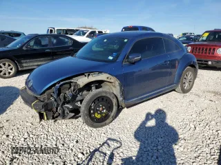 2019 Volkswagen Beetle S with VIN 3VWFD7AT4KM706644, listed as a Copart auction lot 88102095 with 62,479 mi miles and Salvage Title. Bid and sale history available at carsss.com. Image 1.