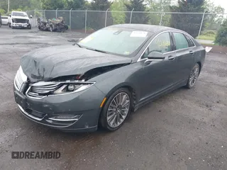 2015 Lincoln MKZ Hybrid z VIN 3LN6L2LU7FR618867, wystawiony jako IAAI lot #42291650 z przebiegiem 109 021 mil mil oraz . Historia ofert i sprzedaży dostępna na DreamBid. Obrazek 2.