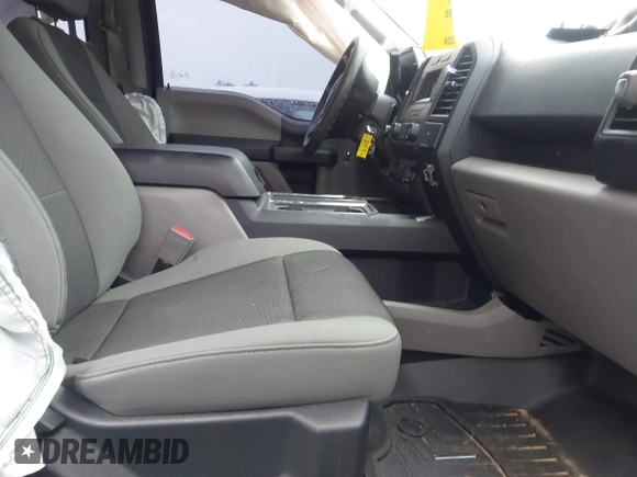 2020 Ford F-150 XL z VIN 1FTEW1E55LFB38116, wystawiony jako IAAI lot #41848789 z przebiegiem 98 204 mil mil oraz . Historia ofert i sprzedaży dostępna na DreamBid. Obrazek 5.