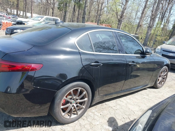 2018 Alfa Romeo Giulia with VIN ZARFAEBN7J7580536, listed as a IAAI auction lot 41883289 with 87,776 mi miles. Bid and sale history available at carsss.com. Image 12.