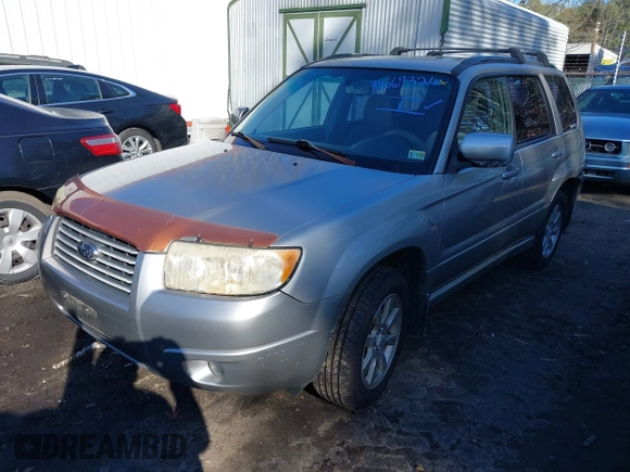 2007 Subaru Forester X w/Premium Pkg with VIN JF1SG65697H729488, listed as a IAAI auction lot 41567326 with 209,961 mi miles. Bid and sale history available at carsss.com. Image 2.