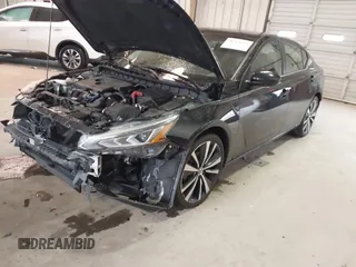2019 Nissan Altima 2.5 SR with VIN 1N4BL4CV4KC164888, listed as a IAAI auction lot 41712623 with 92,949 mi miles. Bid and sale history available at carsss.com. Image 2.