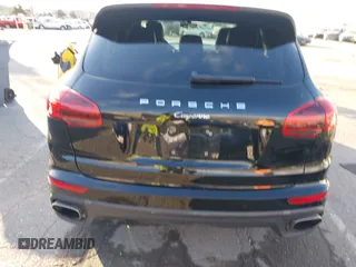 2018 Porsche Cayenne z VIN WP1AA2A24JKA02500, wystawiony jako IAAI lot #41885724 z przebiegiem 70 183 mil mil oraz . Historia ofert i sprzedaży dostępna na DreamBid. Obrazek 17.