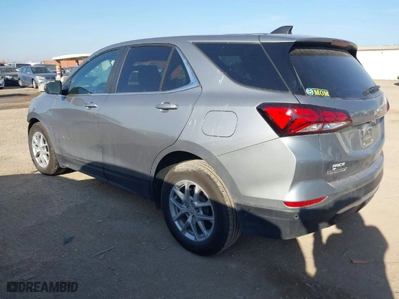 2024 Chevrolet Equinox LT with VIN 3GNAXKEGXRL216771, listed as a IAAI auction lot 41581408 with 29,813 mi miles. Bid and sale history available at carsss.com. Image 3.