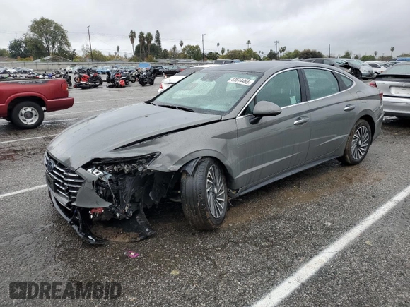 2021 Hyundai Sonata Hybrid Limited with VIN KMHL54JJ6MA020438, listed as a Copart auction lot 43614463 with 34,002 mi miles. Bid and sale history available at carsss.com. Image 1.