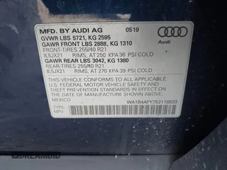 2019 Audi SQ5 Premium Plus z VIN WA1B4AFY7K2118533, wystawiony jako IAAI lot #41831763 z przebiegiem 66 432 mil mil oraz . Historia ofert i sprzedaży dostępna na DreamBid. Obrazek 9.