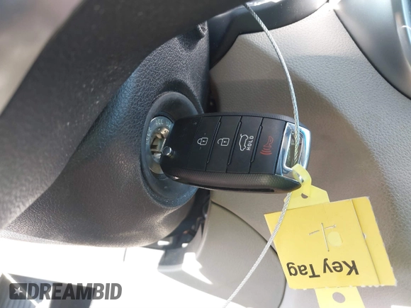 2016 Kia Sorento LX with VIN 5XYPGDA50GG136693, listed as a IAAI auction lot 40649800 with 67,281 mi miles. Bid and sale history available at carsss.com. Image 11.