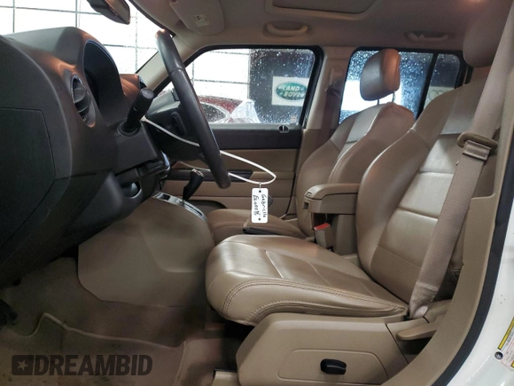 2015 Jeep Patriot High Altitude z VIN 1C4NJPFA0FD157556, wystawiony jako Copart lot #55453425 z przebiegiem 97 409 mil mil oraz Szkoda całkowita • Salvage title. Historia ofert i sprzedaży dostępna na DreamBid. Obrazek 7.
