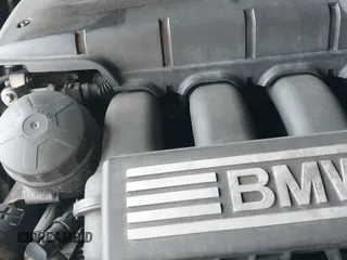 2008 BMW 3 Series 328xi z VIN WBAWC33588PD08823, wystawiony jako IAAI lot #42613361 z przebiegiem 118 538 mil mil oraz . Historia ofert i sprzedaży dostępna na DreamBid. Obrazek 13.