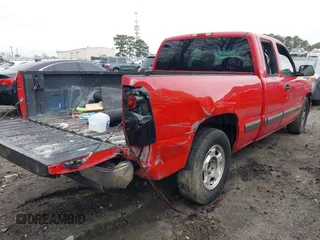 2001 Chevrolet Silverado 1500 LS with VIN 2GCEC19V111175624, listed as a IAAI auction lot 41875058 with 374,190 mi miles. Bid and sale history available at carsss.com. Image 4.