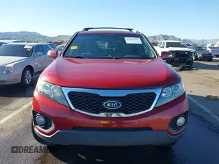2011 Kia Sorento LX with VIN 5XYKT4A15BG026377, listed as a IAAI auction lot 41826450 with 152,169 mi miles. Bid and sale history available at carsss.com. Image 12.