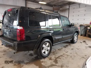 2006 Jeep Commander z VIN 1J8HG48K36C268732, wystawiony jako IAAI lot #42285260 z przebiegiem 215 512 mil mil oraz . Historia ofert i sprzedaży dostępna na DreamBid. Obrazek 4.