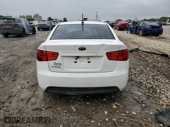 2011 Kia Forte LX with VIN KNAFT4A20B5350790, listed as a Copart auction lot 75699204 with 0 mi miles and Non Repairable. Bid and sale history available at carsss.com. Image 6.