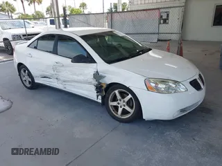 2006 Pontiac G6 GT with VIN 1G2ZH578064159972, listed as a IAAI auction lot 42213117 with 177,403 mi miles and . Bid and sale history available at DreamBid. Image 1.