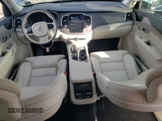 2024 Volvo XC90 Ultimate Bright Theme with VIN YV4062PF8R1185598, listed as a Copart auction lot 83224844 with 11,004 mi miles and Salvage Title. Bid and sale history available at carsss.com. Image 8.