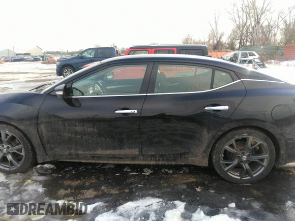 2016 Nissan Maxima SV with VIN 1N4AA6AP2GC381705, listed as a IAAI auction lot 41344735 with 96,293 mi miles and . Bid and sale history available at DreamBid. Image 14.