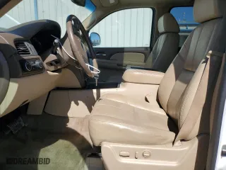 2009 Chevrolet Avalanche LT w/2LT with VIN 3GNFK22099G228740, listed as a Copart auction lot 47107235 with 269,631 mi miles and Salvage Title. Bid and sale history available at carsss.com. Image 7.