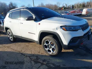 2022 Jeep Compass Trailhawk with VIN 3C4NJDDB4NT156834, listed as a IAAI auction lot 41113197 with 28,974 mi miles and . Bid and sale history available at DreamBid. Image 1.