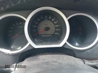 2006 Toyota Tacoma z VIN 5TELU42N56Z234046, wystawiony jako IAAI lot #42197128 z przebiegiem 143 715 mil mil oraz . Historia ofert i sprzedaży dostępna na DreamBid. Obrazek 15.