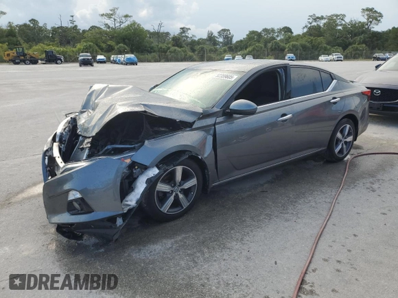 2020 Nissan Altima 2.5 SV with VIN 1N4BL4DV5LC277765, listed as a Copart auction lot 52359605 with 101,210 mi miles and Non Repairable. Bid and sale history available at carsss.com. Image 1.