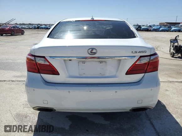 2011 Lexus LS 460 z VIN JTHBL5EF6B5104295, wystawiony jako Copart lot #46059985 z przebiegiem 181 028 mil mil oraz Szkoda całkowita • Salvage title. Historia ofert i sprzedaży dostępna na DreamBid. Obrazek 6.