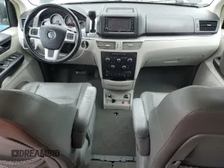 2013 Volkswagen Routan SE z VIN 2C4RVABGXDR724928, wystawiony jako Copart lot #54795185 z przebiegiem 147 652 mil mil oraz Szkoda całkowita • Salvage title. Historia ofert i sprzedaży dostępna na DreamBid. Obrazek 8.