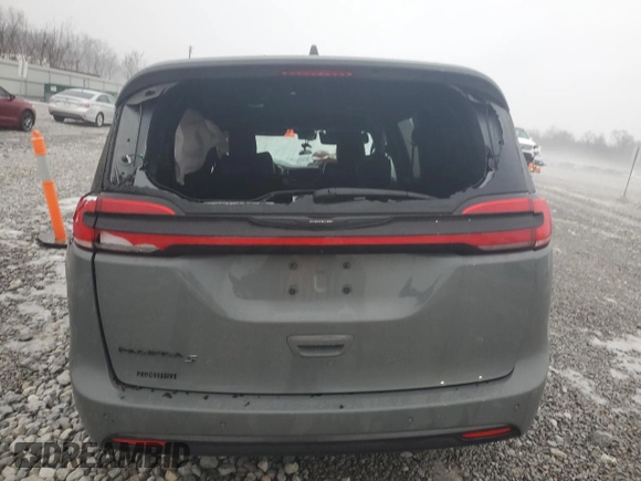 2023 Chrysler Pacifica Touring L with VIN 2C4RC1BG1PR516608, listed as a Copart auction lot 43554715 with Not provided miles and Salvage title. Bid and sale history available at DreamBid. Image 6.
