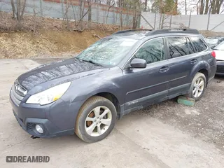 2014 Subaru Outback 2.5i Premium with VIN 4S4BRBCC8E3210007, listed as a IAAI auction lot 42035346 with 157,700 mi miles. Bid and sale history available at carsss.com. Image 2.