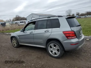 2015 Mercedes-Benz GLK 350 z VIN WDCGG8JBXFG413062, wystawiony jako Copart lot #51152705 z przebiegiem 139 232 mil mil oraz Szkody całkowita. Historia ofert i sprzedaży dostępna na DreamBid. Obrazek 2.