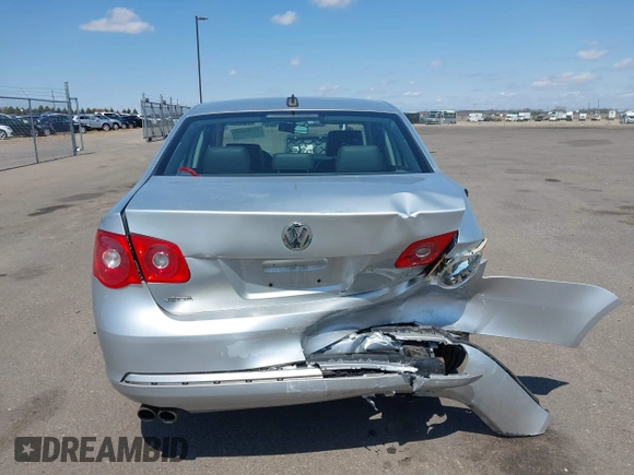 2006 Volkswagen Jetta 2.5L with VIN 3VWSG71K06M666629, listed as a IAAI auction lot 42103342 with 183,506 mi miles and . Bid and sale history available at DreamBid. Image 16.