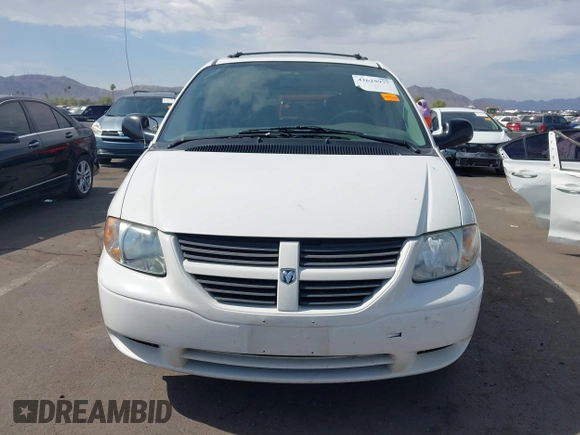 2005 Dodge Caravan SXT with VIN 1D4GP45R95B181591, listed as a IAAI auction lot 42628977 with 140,361 mi miles and . Bid and sale history available at DreamBid. Image 13.