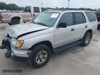 2000 Toyota 4Runner with VIN JT3GM84R0Y0062962, listed as a IAAI auction lot 41270947 with 290,280 mi miles. Bid and sale history available at carsss.com. Image 2.