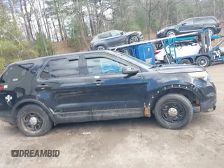 2013 Ford Police Interceptor Utility z VIN 1FM5K8AR1DGA51575, wystawiony jako IAAI lot #41929783 z przebiegiem Nie podano mil oraz . Historia ofert i sprzedaży dostępna na DreamBid. Obrazek 12.