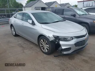 2018 Chevrolet Malibu LT z VIN 1G1ZD5ST7JF150565, wystawiony jako IAAI lot #42069844 z przebiegiem 180 382 mil mil oraz . Historia ofert i sprzedaży dostępna na DreamBid. Obrazek 1.
