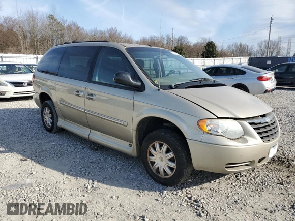 2006 Chrysler Town & Country LWB Touring with VIN 2A4GP54L16R714059, listed as a Copart auction lot 47740355 with 110,775 mi miles and Salvage Title. Bid and sale history available at carsss.com. Image 4.