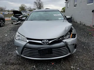 2017 Toyota Camry XLE z VIN 4T1BF1FK1HU694283, wystawiony jako Copart lot #51788175 z przebiegiem 94 249 mil mil oraz Szkoda całkowita • Salvage title. Historia ofert i sprzedaży dostępna na DreamBid. Obrazek 5.