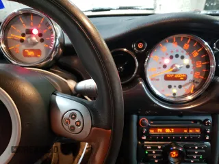 2008 MINI Convertible with VIN WMWRF33538TF67537, listed as a Copart auction lot 86498134 with 120,044 mi miles and Clean title. Bid and sale history available at DreamBid. Image 9.