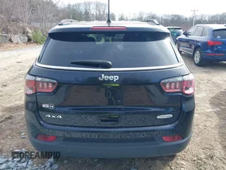 2019 Jeep Compass Latitude z VIN 3C4NJDBB9KT679054, wystawiony jako IAAI lot #41892388 z przebiegiem 61 382 mil mil oraz . Historia ofert i sprzedaży dostępna na DreamBid. Obrazek 16.