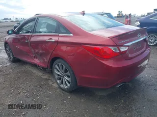 2012 Hyundai Sonata SE with VIN 5NPEC4AB3CH440001, listed as a IAAI auction lot 41869012 with 175,378 mi miles and . Bid and sale history available at carsss.com. Image 3.