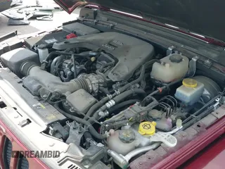 2021 Jeep Wrangler Unlimited Sahara Altitude z VIN 1C4HJXEG5MW649214, wystawiony jako IAAI lot #42329891 z przebiegiem 71 275 mil mil oraz . Historia ofert i sprzedaży dostępna na DreamBid. Obrazek 19.