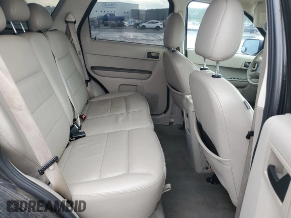 2008 Ford Escape XLT z VIN 1FMCU03108KB52684, wystawiony jako Copart lot #61420135 z przebiegiem 259 627 mil mil oraz Czysty tytuł • Clean title. Historia ofert i sprzedaży dostępna na DreamBid. Obrazek 11.