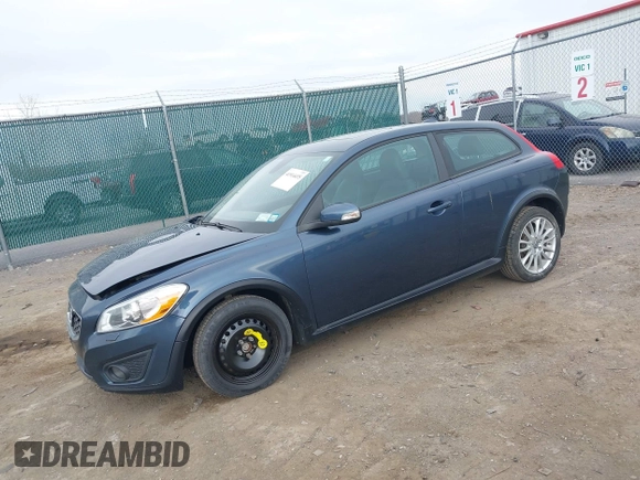 2011 Volvo C30 with VIN YV1672MK1B2220696, listed as a IAAI auction lot 41914435 with 81,626 mi miles and . Bid and sale history available at DreamBid. Image 2.