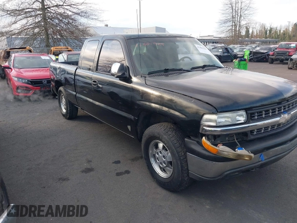 2002 Chevrolet Silverado 1500 LT with VIN 1GCEK19T42E150069, listed as a IAAI auction lot 41401949 with 105,099 mi miles. Bid and sale history available at carsss.com. Image 1.