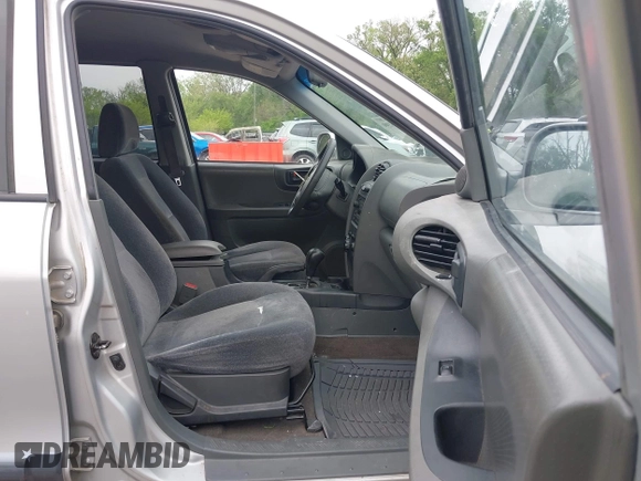 2002 Hyundai Santa Fe GLS with VIN KM8SC73D42U152166, listed as a IAAI auction lot 42088109 with 199,051 mi miles. Bid and sale history available at carsss.com. Image 5.