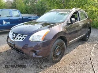 2011 Nissan Rogue SV z VIN JN8AS5MV9BW275646, wystawiony jako Copart lot #57064005 z przebiegiem 412 044 mil mil oraz Szkoda całkowita • Salvage title. Historia ofert i sprzedaży dostępna na DreamBid. Obrazek 1.